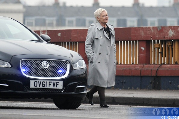 [Image: 09_vauxhall_bridge_12th_february_2012.jpg]