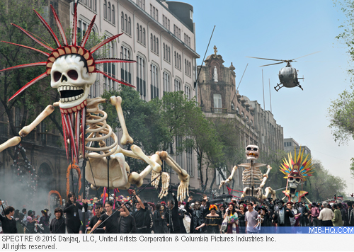 Spectacular action for SPECTRE in Mexico